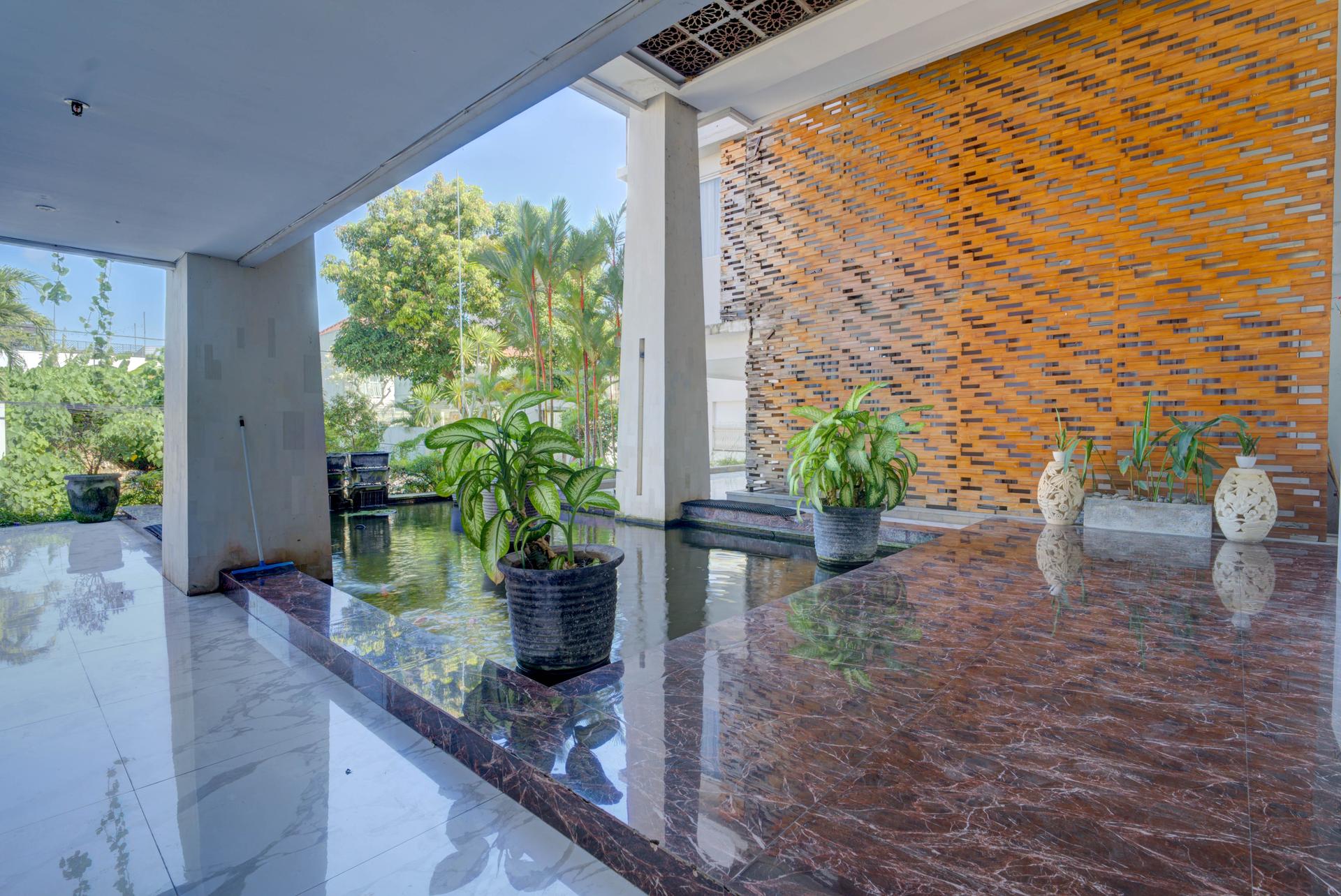Palm Chamber Hotel